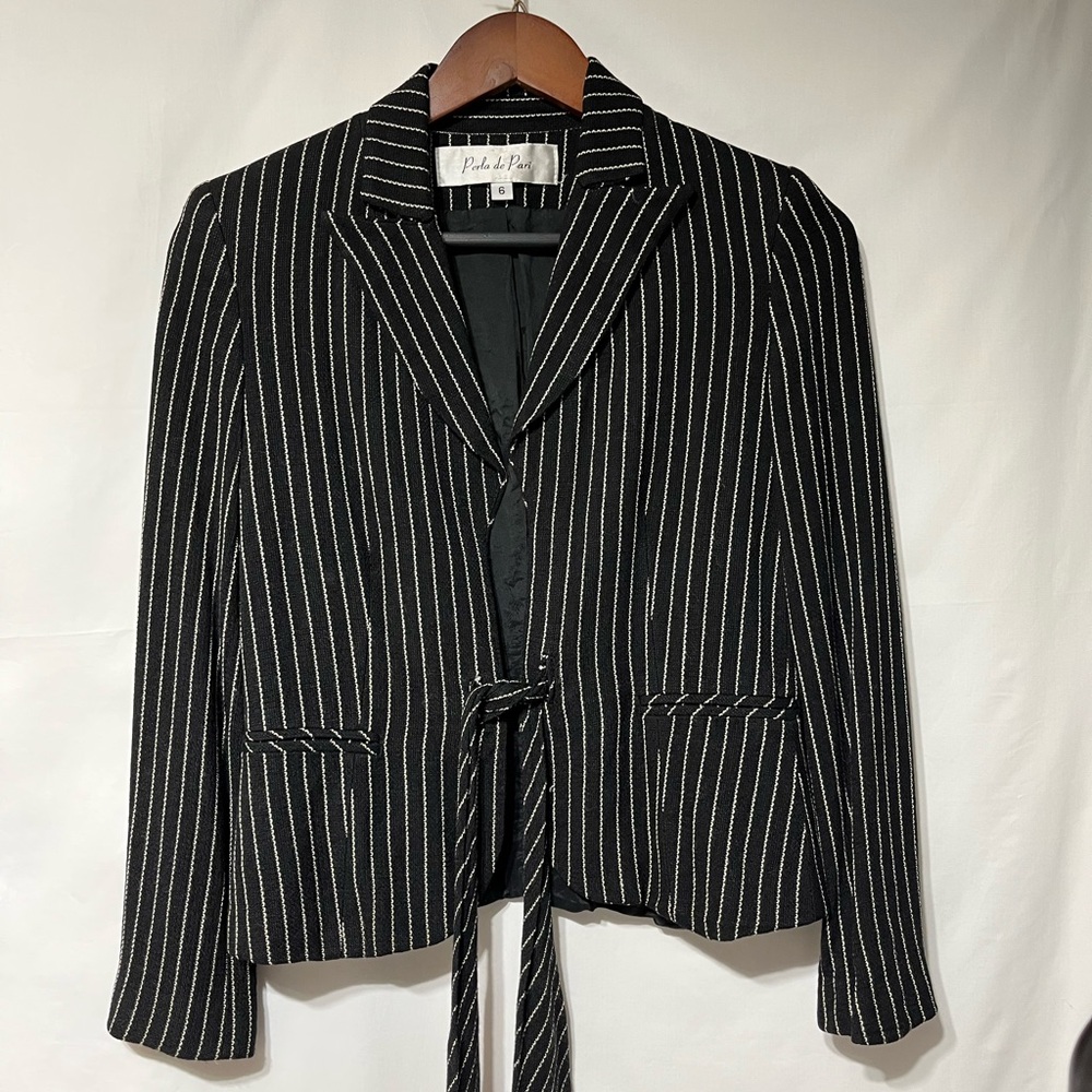 La Perla Pinstripe Black Blazer‎